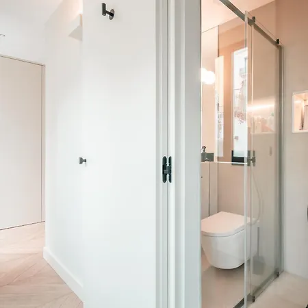 The Founders Residency, Praca Flores Appartement